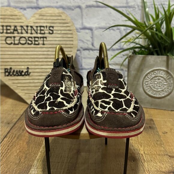 Ariat women's Giraffe print Cruiser slip-on Shoes - Picture 6 of 12